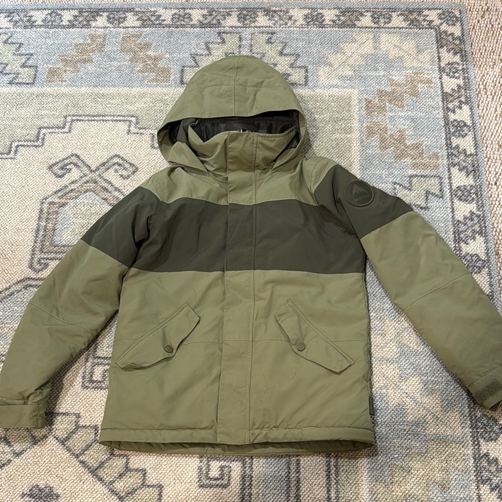 Burton boys’ ski jacket. Worn one season.